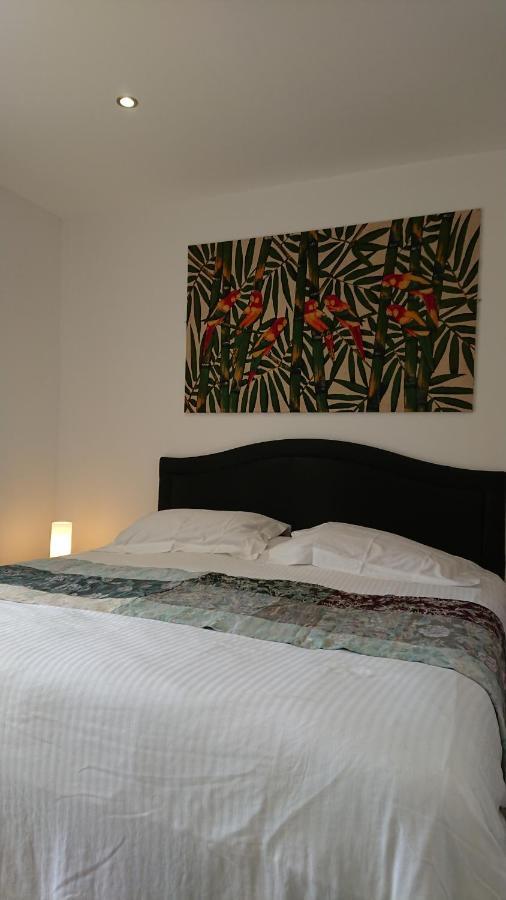 Surf Lookout - King Size En-Suite With Sea Views Newquay  Bagian luar foto